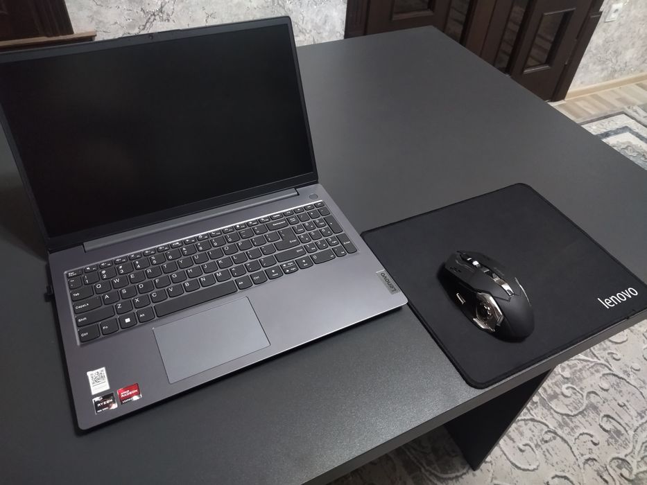 Lenovo 82 yu noutbuk sotiladi