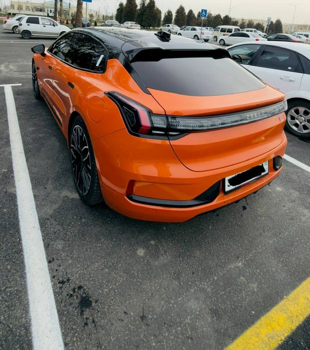 Zeekr 001 You Z Sport 2 Motor Full 2024/2025