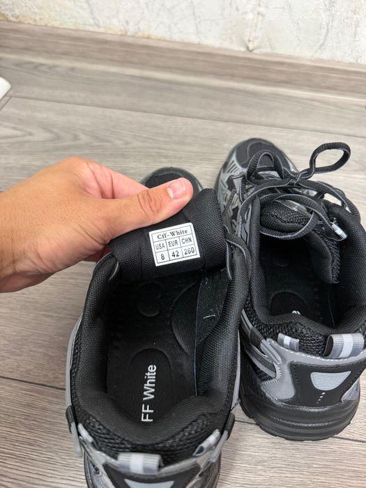 Off-White Be Right Back