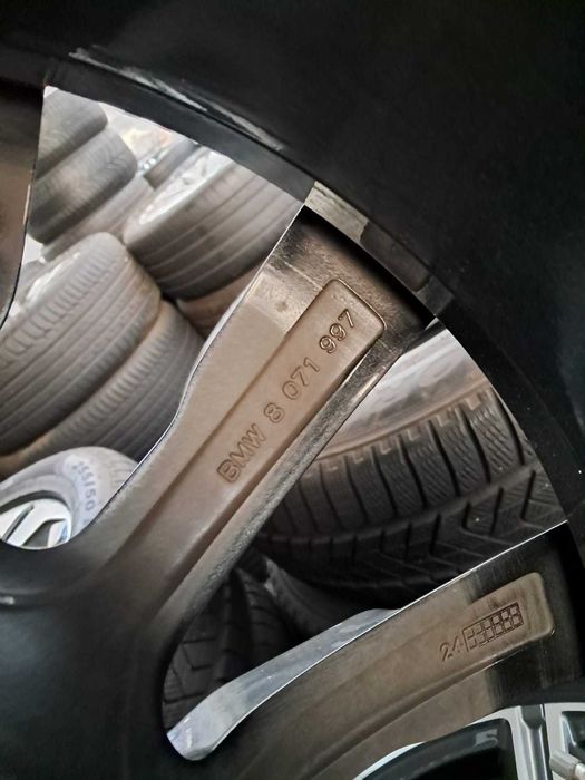 Jante BMW X5 G05 X6 G06 Anvelope iarna 275 45 20 Pirelli 305 40 20
