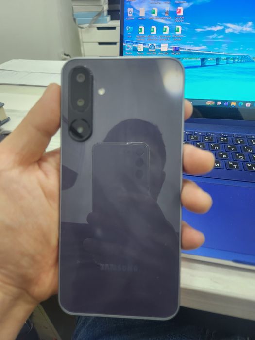 Samsung Galaxy Wide 8