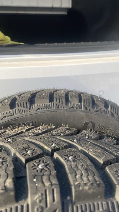 Продам шины пара Мишлен новая