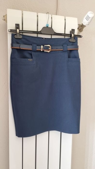 Елегантна дамска пола с коланче