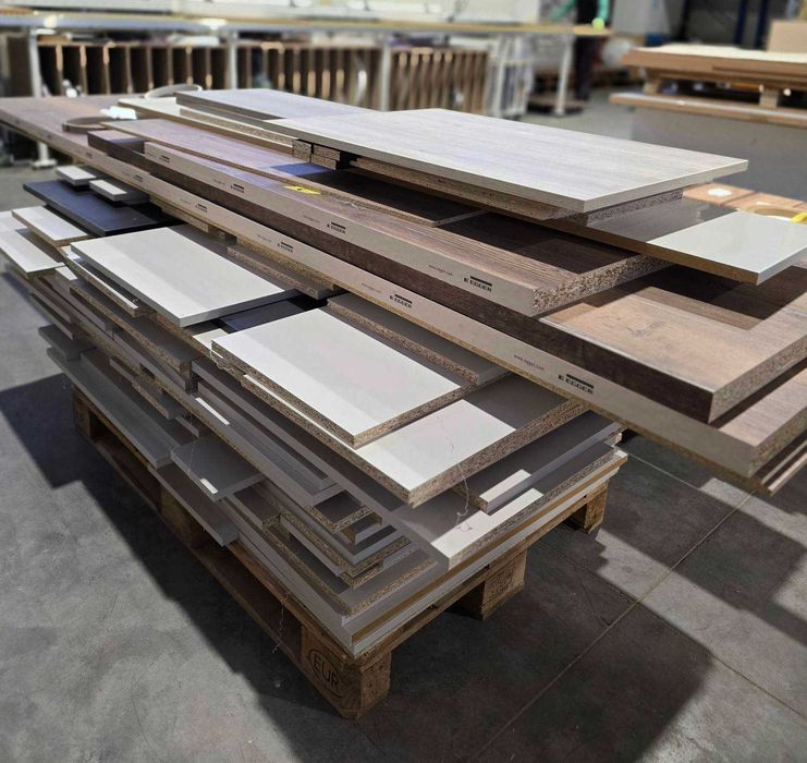 Професионални дърводелски услуги - разкрой и кантиране, Военна рампа