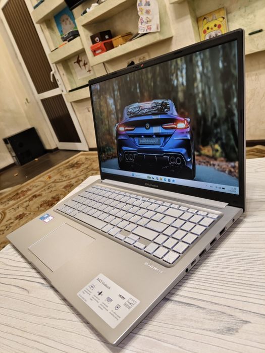 Мощный ноутбук Asus 10 ядер.