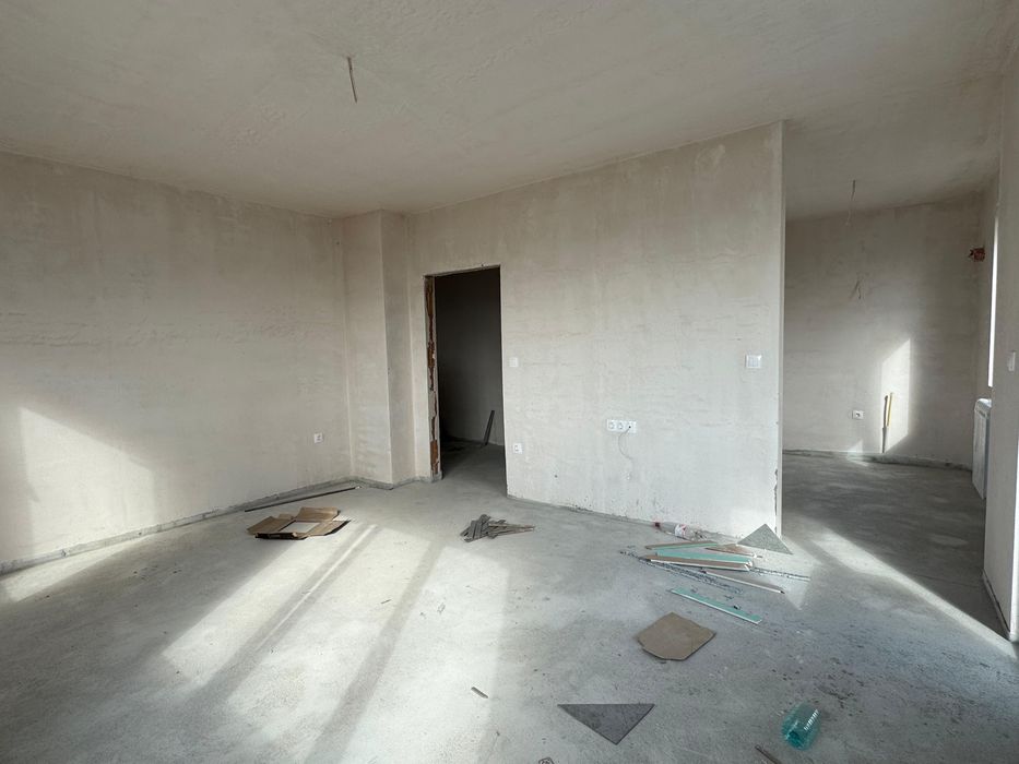 Тристаен Газифициран Апартамент Ново Строителство , Широк Център