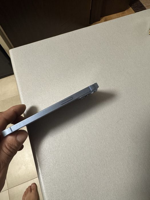 Продавам Iphone 14