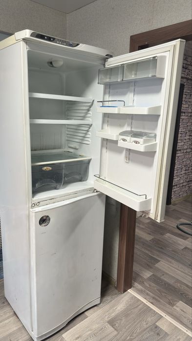 Продам холодильник б/у
