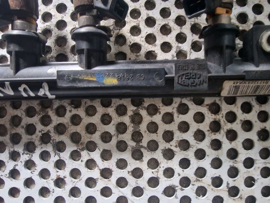 Rampa cu injectoare Fiat Punto motor 1,2 benzina an 2012