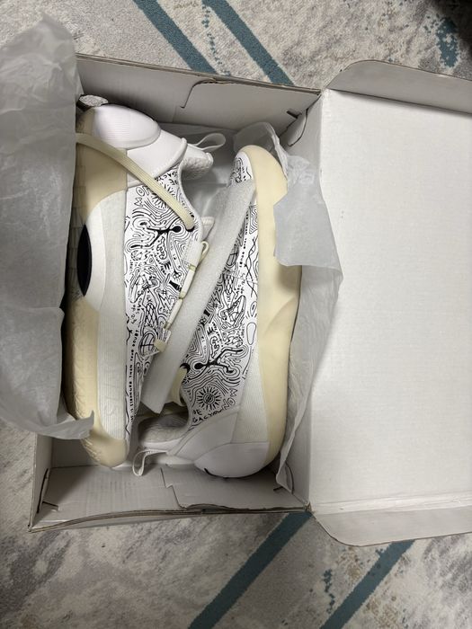 Продам баскетбольнфе кроссовки