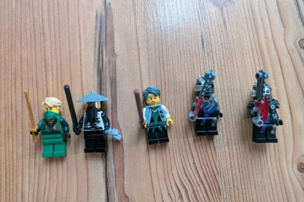 Лего сет 70725 Nindroid Mechdragon