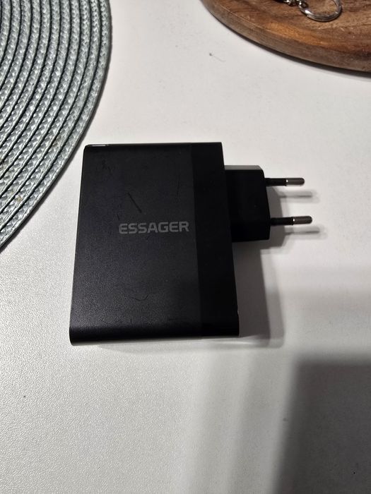 Зарядно essager 100 w