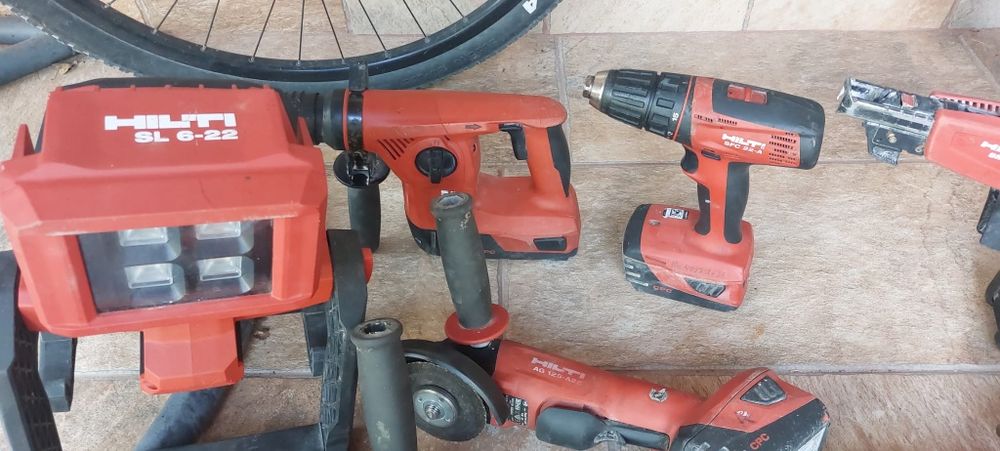 Vând  scule  hilti