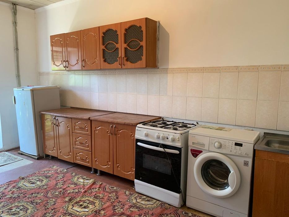 Времянка  40000тг 2болмелы ул Утегенова ост Жанаша баня