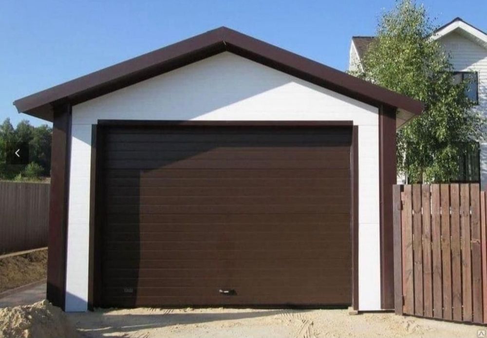 Case modulare din panouri sandwich garaje auto