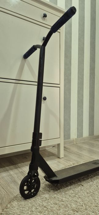 Продам самокат трюковый