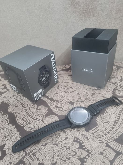 Garmin часы продам