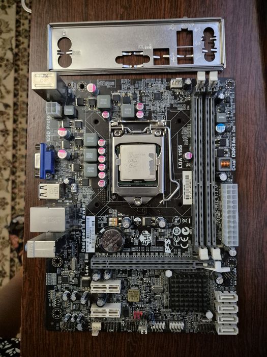 Материнская плата  Gigabyte GA H61M-S2-B3