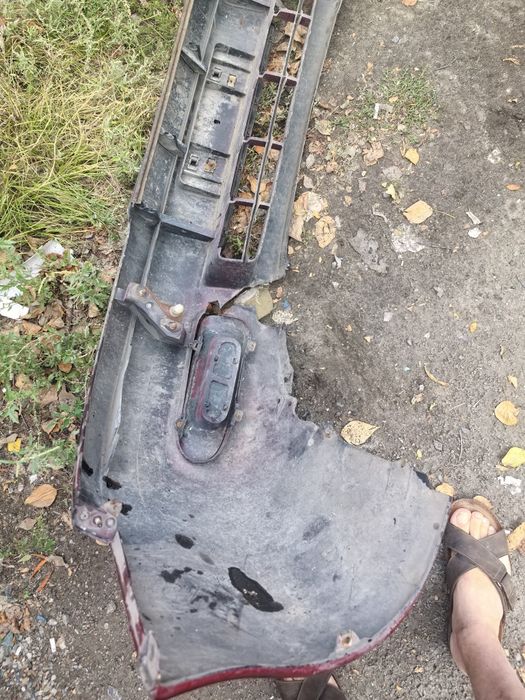 Мазда Кронос, бампер передний