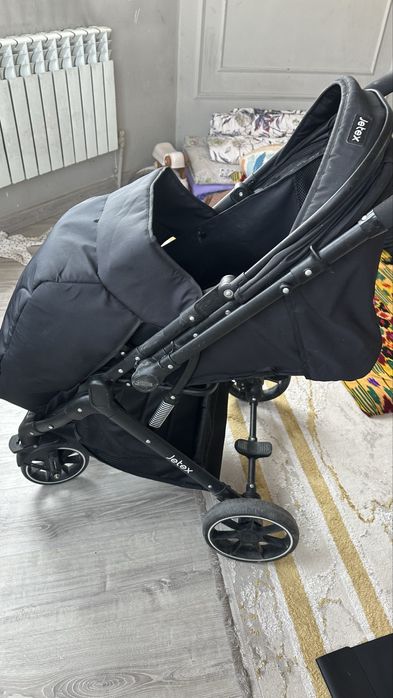 Продам детскую коляску