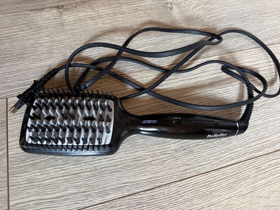 Perie de indreptat parul Babyliss