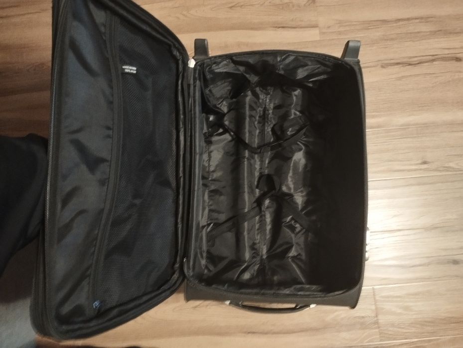 Se vinde urgent troler voiaj