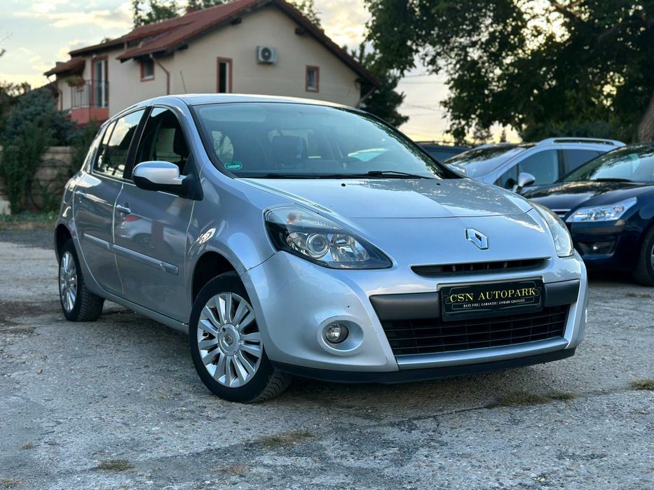 Renault Clio III 2009 • 1.2 Dynamique • Navigație • Climă • Rate Fixe