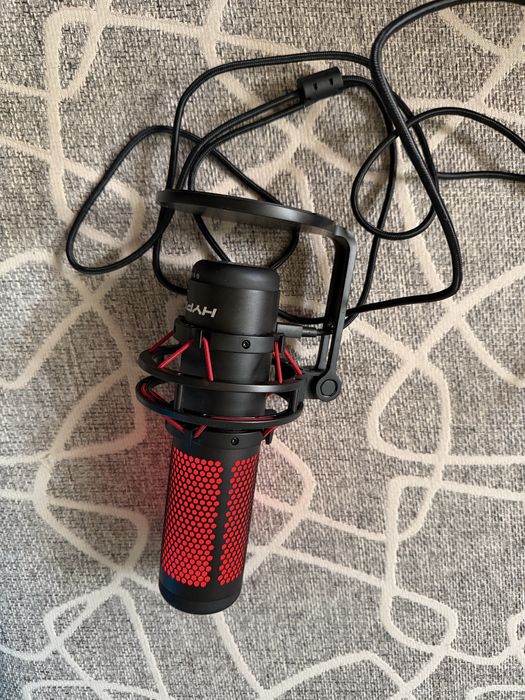USB-микрофон HyperX QuadCast