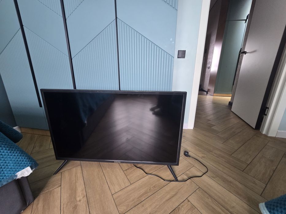 Продам телевизор диоганаль 100см