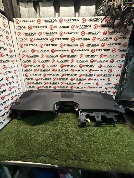 Торпедо, панель на Lexus Nx