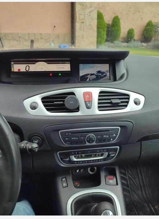 Renault scenic .