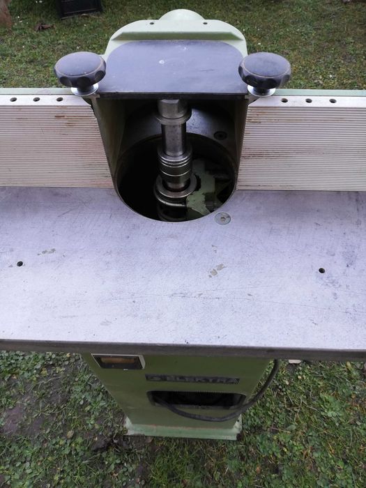 Vand masina de frezat cu masa ELEKTA TF-100M