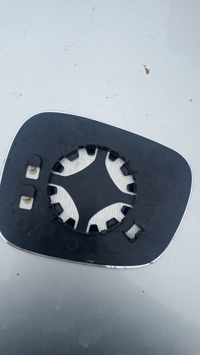 Продаю боковые зеркало