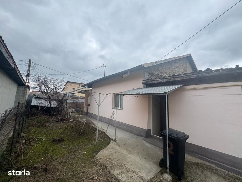 Casă de vânzare – Strada Mugurilor