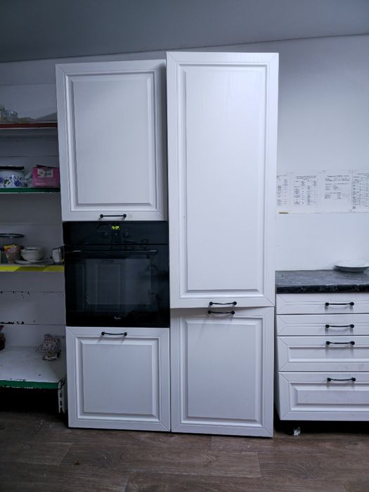 Кухонный горнитур продаю срочно