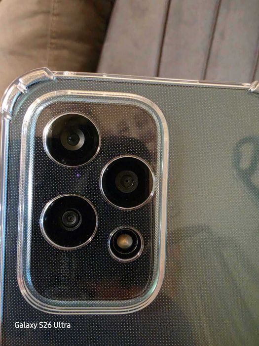 Продавам Honor 200 lite