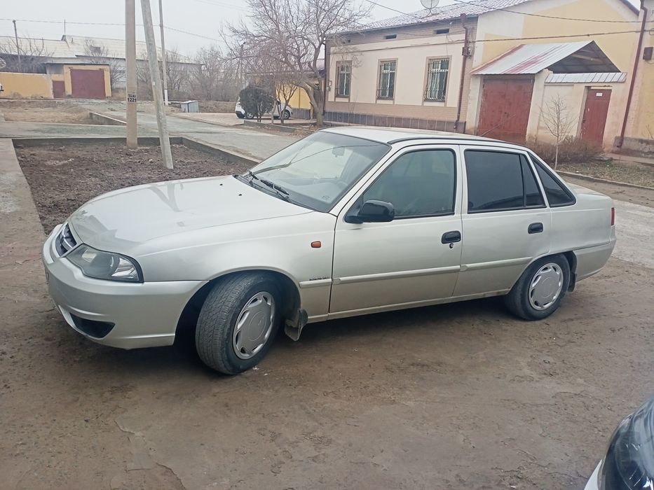 Нексии донс 2009 йил