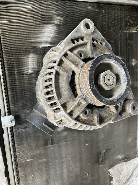 Audi 100 2.6- 2.8 НА РАЗБОР