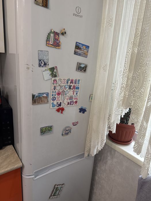 Холодильник рабочий