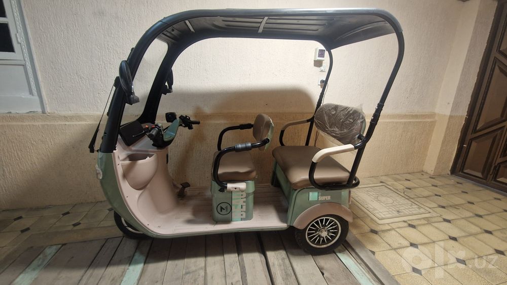 Skuter 550 $, kamod va penal 250 $, kir moshina 300.000 so'm.
