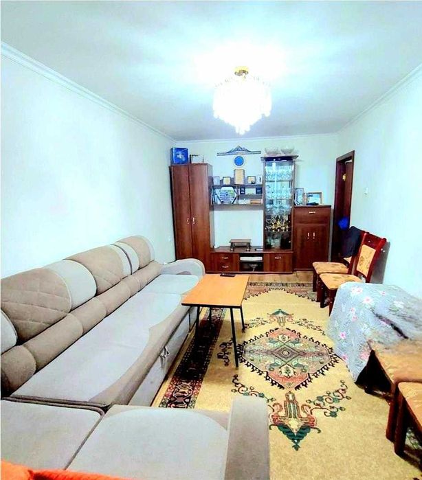 а Продам 2 комнатную 4 микрорайон