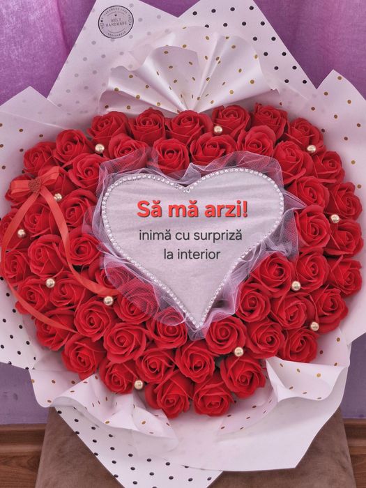 Buchete flori/buchet trandafiri sapun/căpșuni în ciocolată