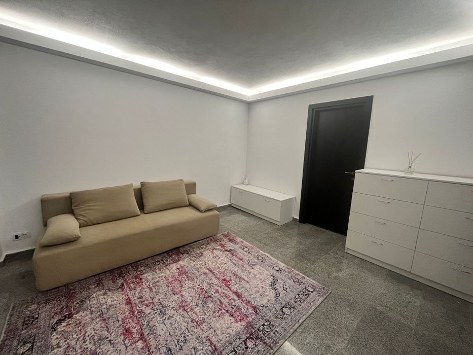 Ofer spre vânzare apartament 2 camere