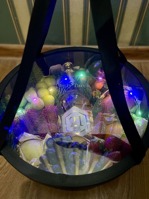 Подарочные коробки подарок