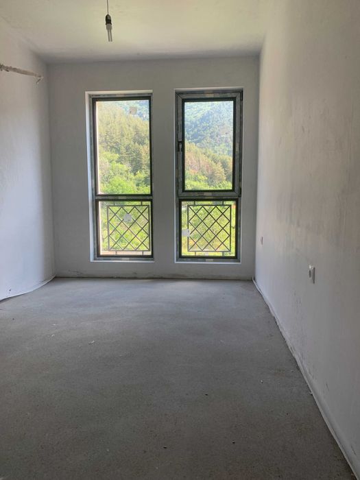 Продава се Тристаен апартамент в Карлово - 119 кв.м за 1503 €/кв.м - Снимка #8