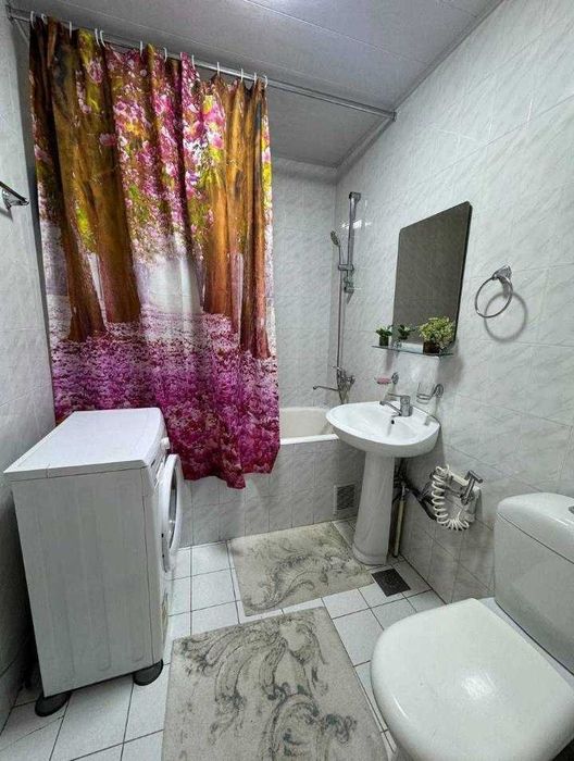 ул.Новомосковская 4-комн 2/3 103 м² ремонт меб/тех высокие потолки