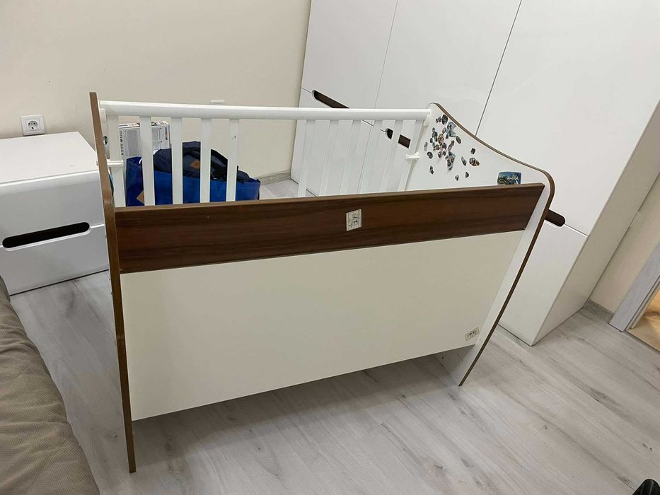 кушетка lorelli с люлеещ механизъм кушетка лорели