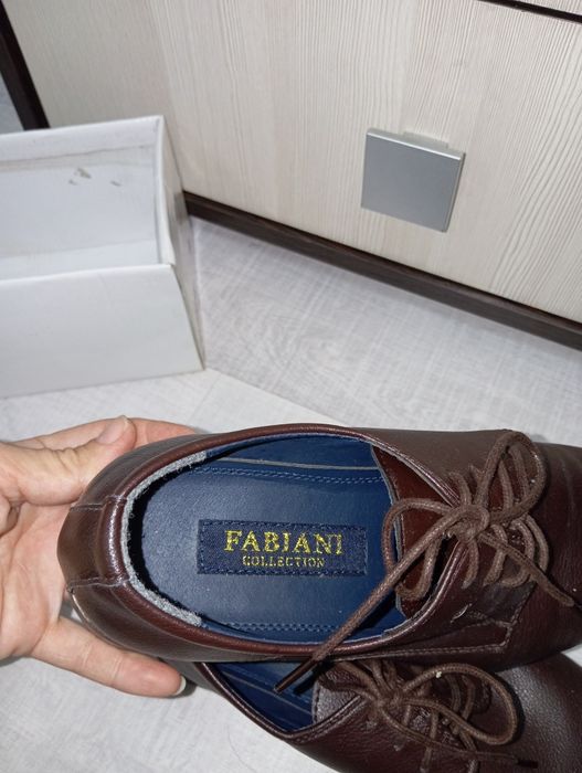 Срочно продам мужские туфли