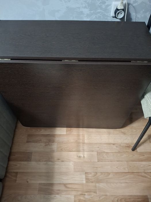 Продам стол книжка цена 18000