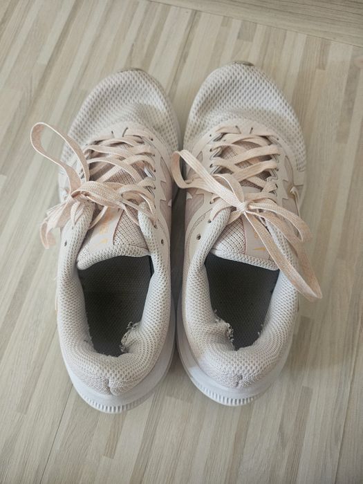 Спортни обувки Nike